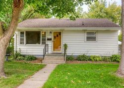 Pre-foreclosure in  INDIANAPOLIS AVE Des Moines, IA 50317