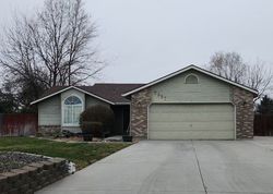 Pre-foreclosure in  E GREEN MEADOW CT Meridian, ID 83646