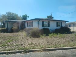 Pre-foreclosure in  TAHITIAN DR Holiday, FL 34691