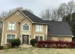 Pre-foreclosure in  LAKEVIEW RD Grayson, GA 30017