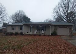 Pre-foreclosure in  WILLOUGHBY DR Kernersville, NC 27284
