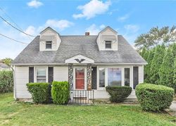 Pre-foreclosure in  LAWN AVE Stamford, CT 06902