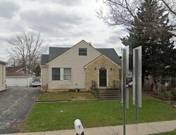 Pre-foreclosure in  E JEFFERSON ST Bensenville, IL 60106