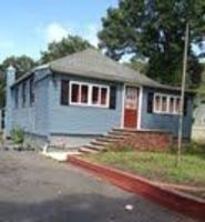Pre-foreclosure in  KING ST Bay Shore, NY 11706