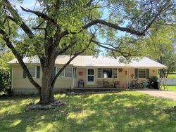 Pre-foreclosure in  N WALNUT ST Lead Hill, AR 72644