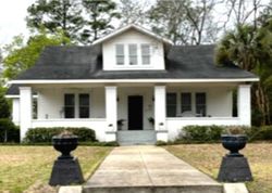 Pre-foreclosure in  HOLLY LN Dothan, AL 36301