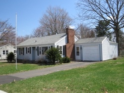 Pre-foreclosure Listing in NEW LN CROMWELL, CT 06416