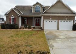 Pre-foreclosure in  OAKRIDGE DR Raeford, NC 28376