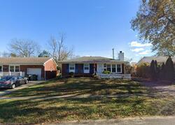 Pre-foreclosure in  CALAIS DR Louisville, KY 40299