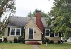 Pre-foreclosure Listing in E BROADWAY ST MADISONVILLE, KY 42431