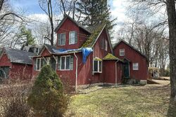 Pre-foreclosure in  AMAZON RD Mohegan Lake, NY 10547