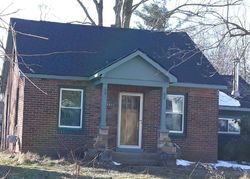 Pre-foreclosure in  MARILYN AVE Plymouth, MI 48170