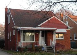 Pre-foreclosure in  RIVERVIEW ST Dearborn Heights, MI 48127