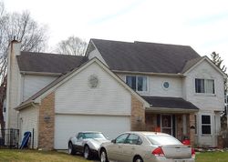 Pre-foreclosure in  SANTA ANITA AVE Livonia, MI 48154