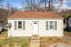 Pre-foreclosure in  OLD FOREST RD Lynchburg, VA 24501