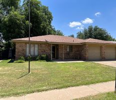 Pre-foreclosure in  63RD ST Lubbock, TX 79414