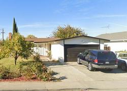 Pre-foreclosure in  ORIOLE WAY Fairfield, CA 94533