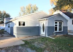 Pre-foreclosure in  E KEYS AVE Springfield, IL 62702