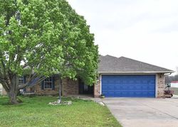 Pre-foreclosure in  E 104TH PL N Owasso, OK 74055