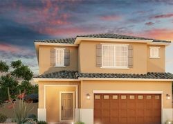 Pre-foreclosure in  HUCKBURN AVE Henderson, NV 89015