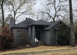 Pre-foreclosure in  PARKWAY PLACE DR Little Rock, AR 72211