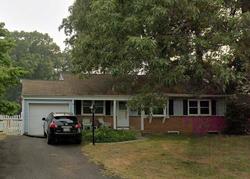 Pre-foreclosure in  WHITMAN DR Blackwood, NJ 08012