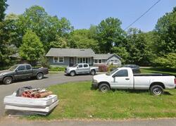 Pre-foreclosure in  OAK TER New City, NY 10956
