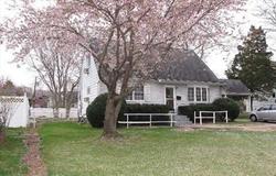 Pre-foreclosure in  WOODS LN Centereach, NY 11720