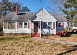 Pre-foreclosure in  S RALEIGH ST Wallace, NC 28466
