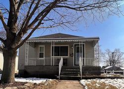 Pre-foreclosure Listing in BARRINGTON ST MADISON HEIGHTS, MI 48071