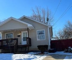 Pre-foreclosure in  W WILSON AVE Pontiac, MI 48341