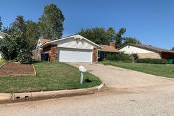 Pre-foreclosure in  RAVEN AVE Oklahoma City, OK 73132