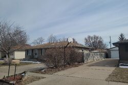 Pre-foreclosure in  W 16TH ST Grand Island, NE 68803