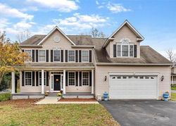 Pre-foreclosure Listing in FOXWELL RD MILLERSVILLE, MD 21108