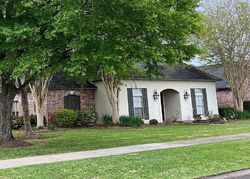 Pre-foreclosure in  GORDON CROCKET DR Lafayette, LA 70508