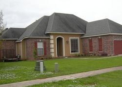 Pre-foreclosure in  SHADOWBROOK LN Youngsville, LA 70592