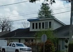 Pre-foreclosure in  CLEARVIEW PKWY Metairie, LA 70006