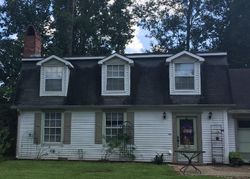 Pre-foreclosure in  WEEPING WILLOW DR Denham Springs, LA 70726