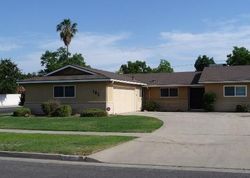 Pre-foreclosure in  W MAGNOLIA AVE Hanford, CA 93230