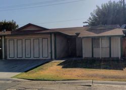 Pre-foreclosure in  HUNTRIDGE LN Bakersfield, CA 93313