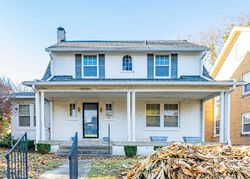 Pre-foreclosure in  GRASMERE DR Louisville, KY 40205