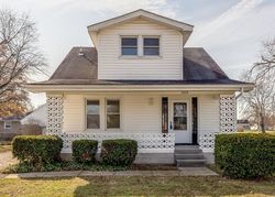 Pre-foreclosure in  S CRUMS LN Louisville, KY 40216