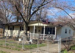 Pre-foreclosure in  HORNCASTLE WAY Louisville, KY 40272