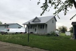 Pre-foreclosure Listing in E PERSHING DR BROOKLYN, IA 52211