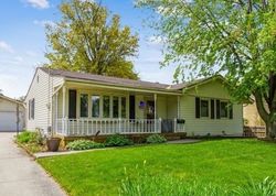 Pre-foreclosure in  HULL AVE Des Moines, IA 50317