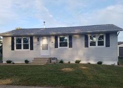 Pre-foreclosure in  2ND ST Marion, IA 52302