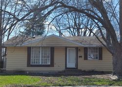 Pre-foreclosure in  IVANHOE WAY Urbana, IL 61802