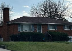 Pre-foreclosure in  PELICAN DR Cincinnati, OH 45231