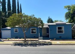 Pre-foreclosure in  E SHIELDS AVE Fresno, CA 93704