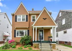 Pre-foreclosure in  PONCIANA AVE Cleveland, OH 44135